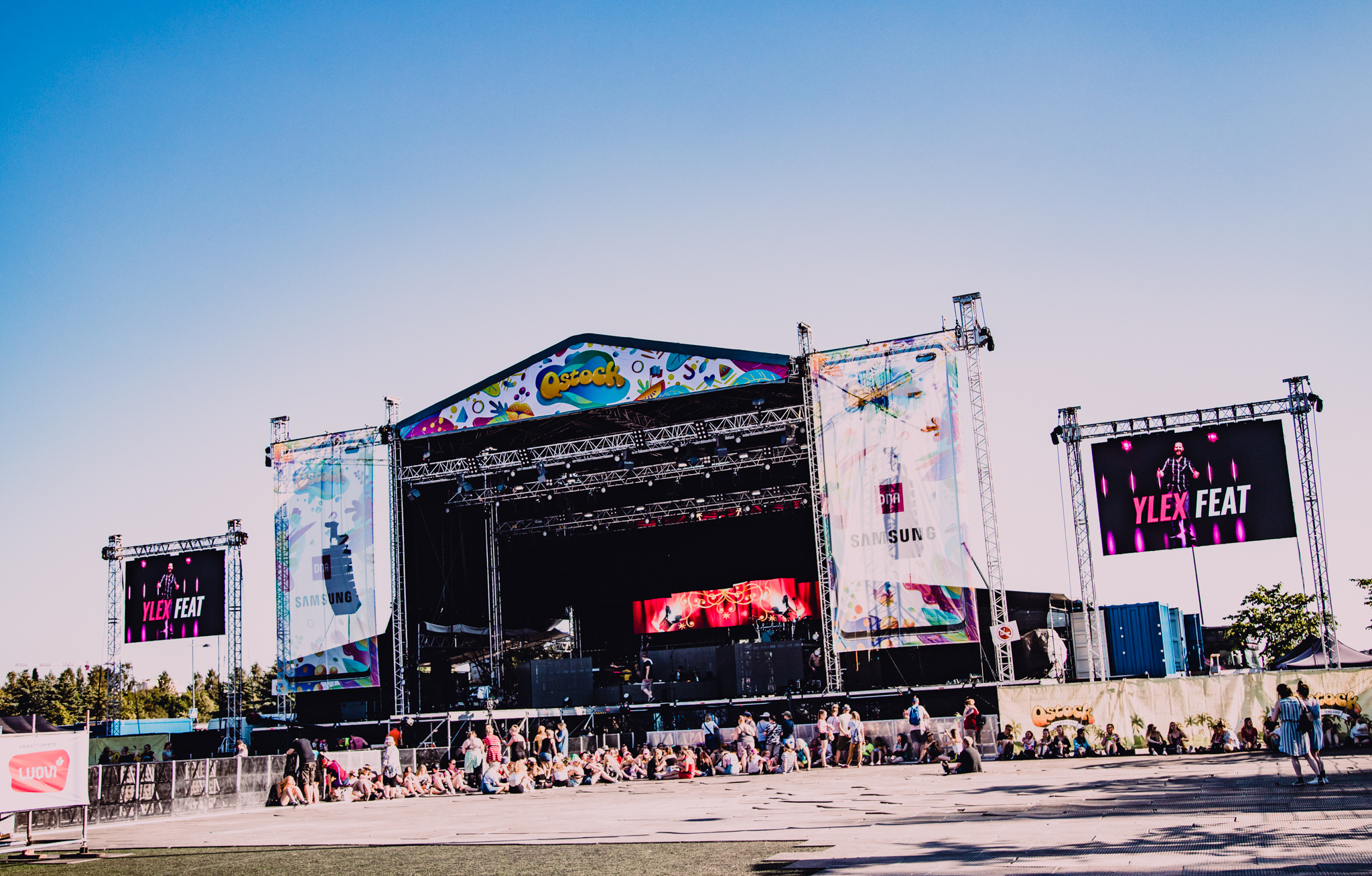 LED-Screenit festivaalikäytössä Oulun Qstockissa 2019